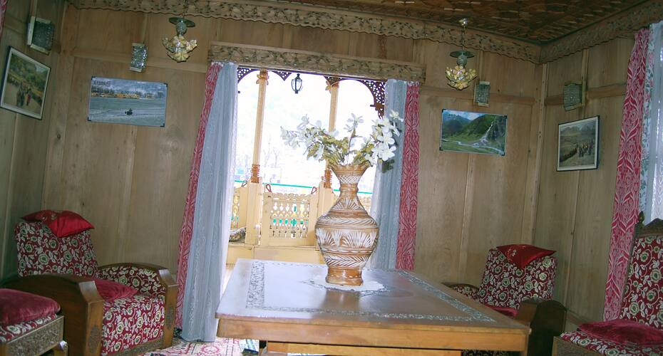 Little Sunflower Houseboat, Srinagar 5